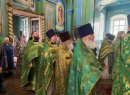 В день Святого Духа, епископ Алапаевский и Ирбитский Сергий совершил Божественную литургию в Свято-Троицком Архиерейском подворье г. Ирбита.